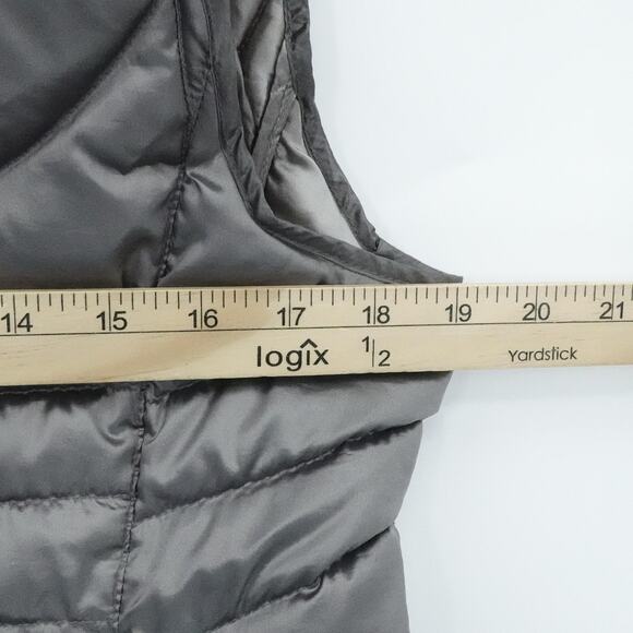 Bernardo‎ Vest Womens Medium Gray Goose Down Packable Lightweight Puffer Jacket - Picture 8 of 11